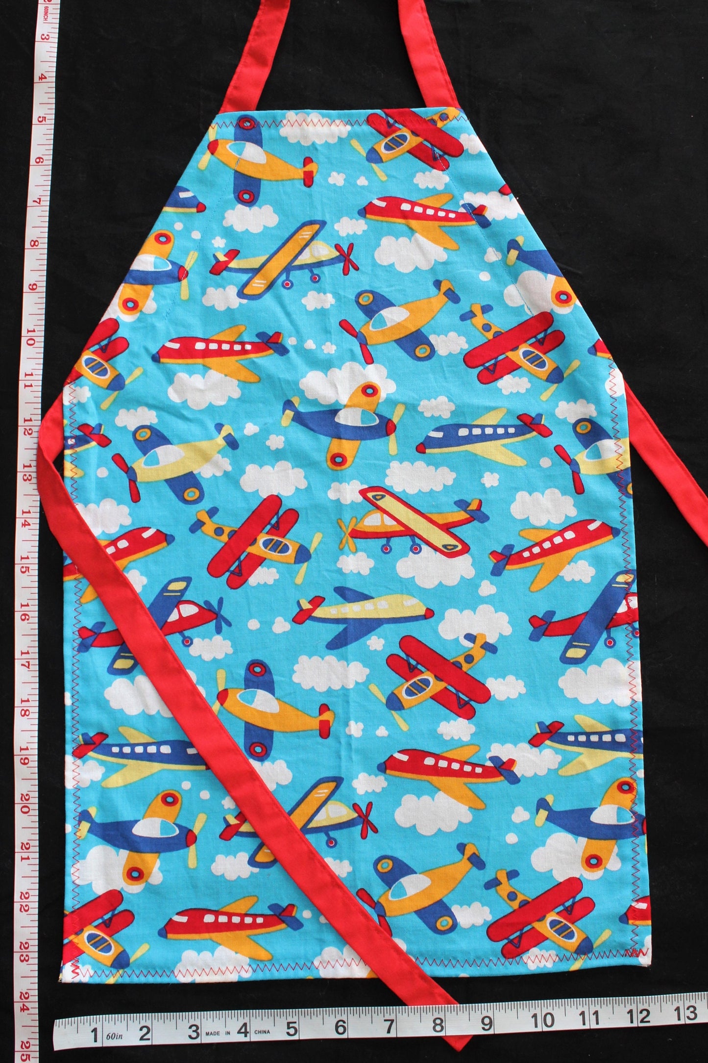 Adjustable Child's Apron in Airplanes